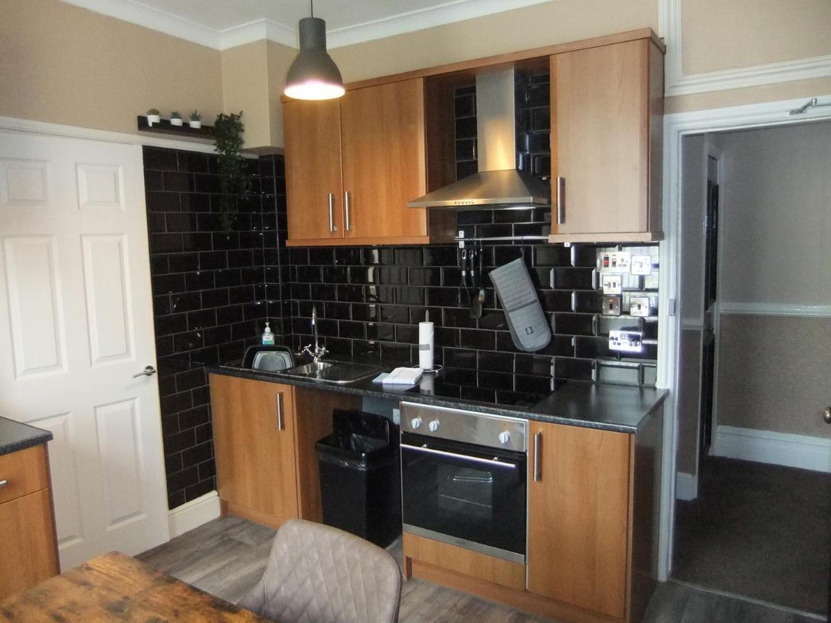 Dewsbury House Apartment Blackpool Bagian luar foto