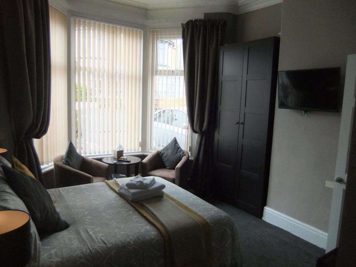 Dewsbury House Apartment Blackpool Bagian luar foto