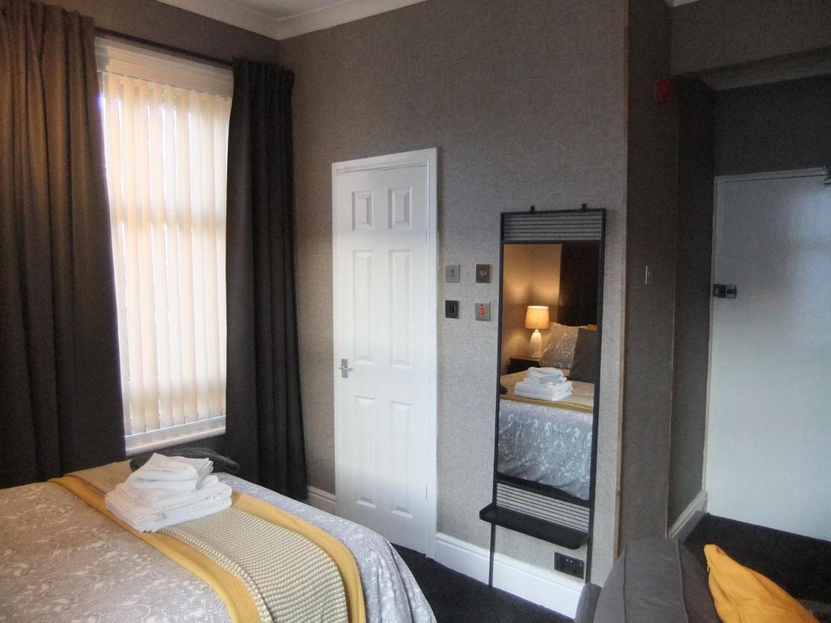 Dewsbury House Apartment Blackpool Bagian luar foto