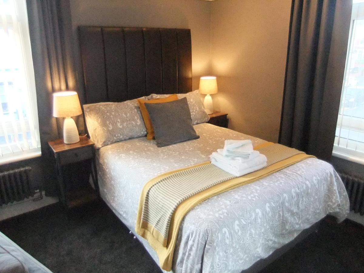 Dewsbury House Apartment Blackpool Bagian luar foto
